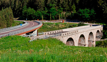 Brücke Rasen Antholz